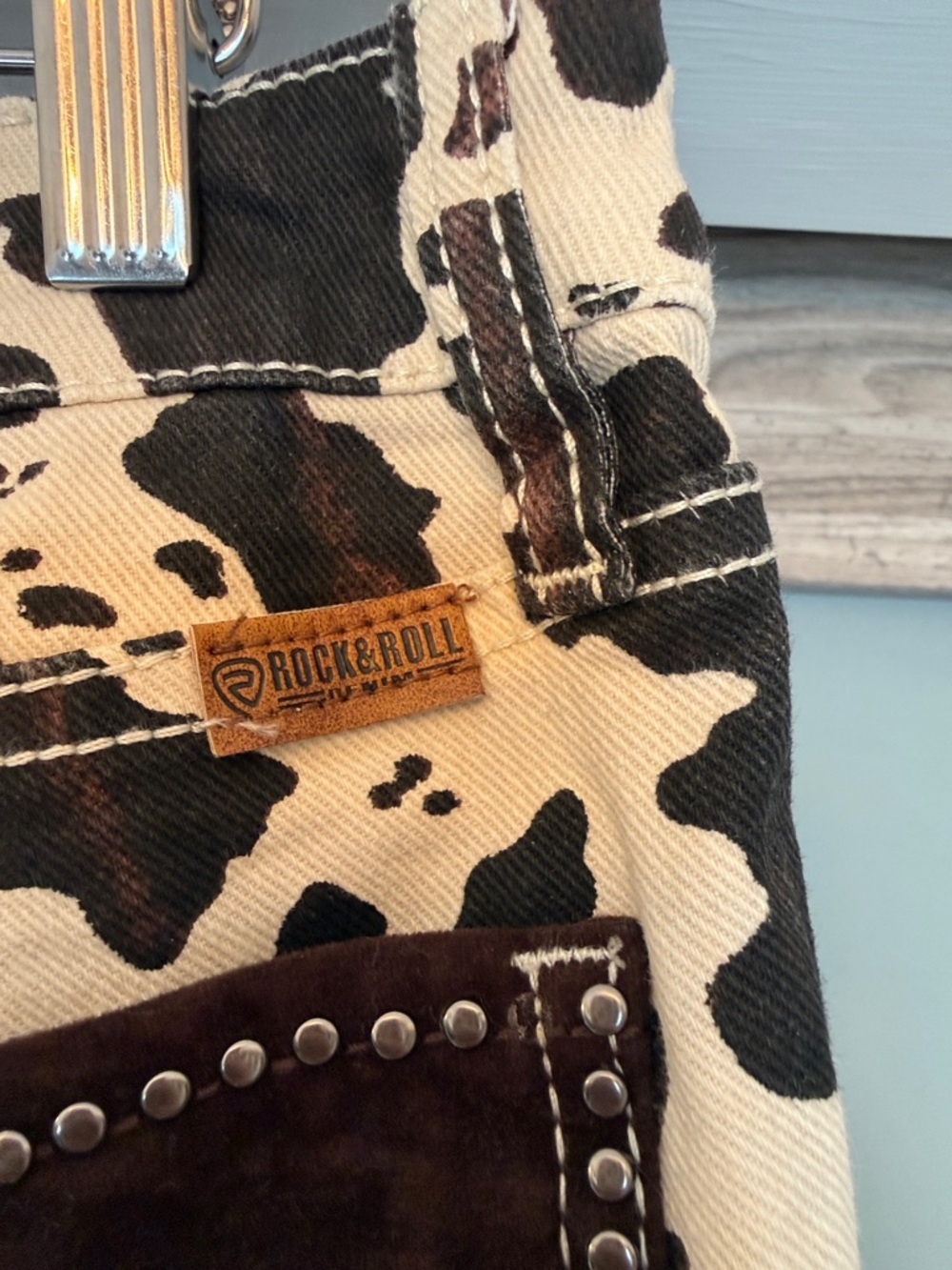 Cow-Print Flared Jeans - Black & Cream - Picture 5 of 6